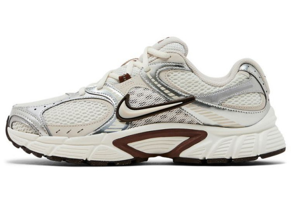 Кроссовки Nike V5 RNR Sail Fauna Brown
