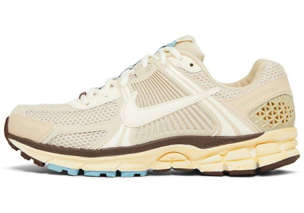 Nike Air Zoom Vomero 5 Oatmeal