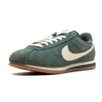 Nike Cortez Vintage Green Gum