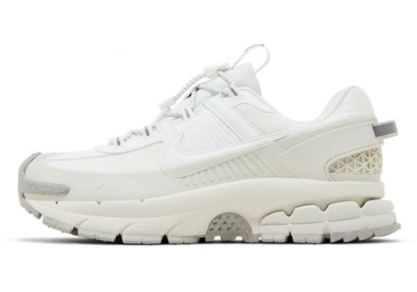 Nike Zoom Vomero 5 Roam Summit White