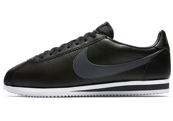 Nike Cortez Classic Leather моно черные