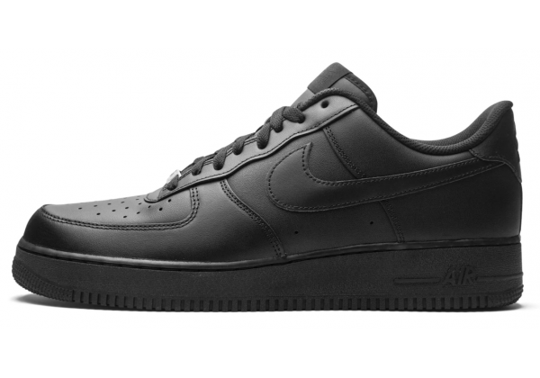 Nike Air Force 1 Low Triple Black черные