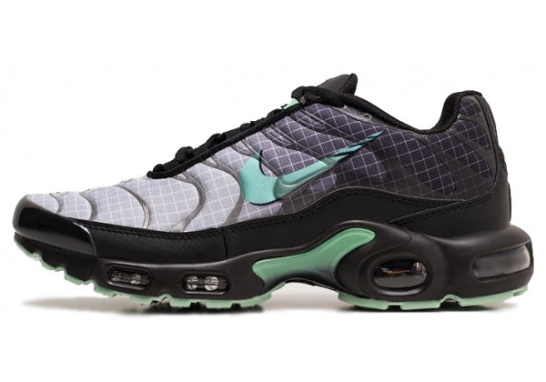 Nike Air Max Plus TN Athletic Black Green