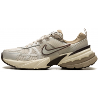 Nike V2K Run Light Orewood Brown