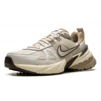 Nike V2K Run Light Orewood Brown