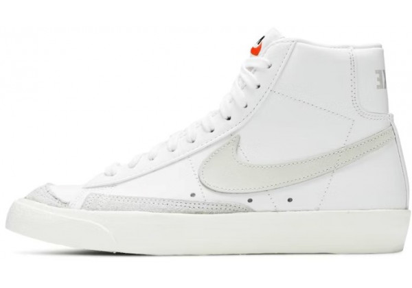 Nike Blazer '77 Vintage Mid Light Bone