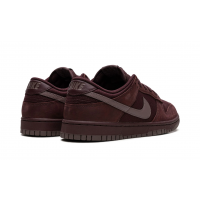 Nike Dunk Sb Low Burgundy Crush