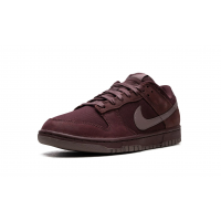 Nike Dunk Sb Low Burgundy Crush