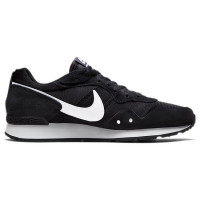 Nike Venture Runner Black White