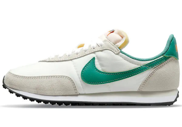 Nike Air Waffle Trainer 2 Light Bone Green