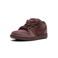 Nike Dunk City Of Love Burgundy