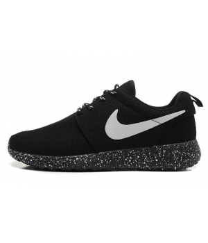 nike roshe running trainers