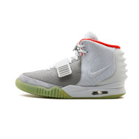 Кроссовки Nike Air Yeezy светло-серые