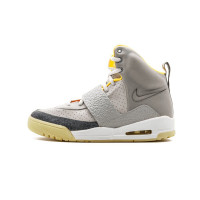 Кроссовки Nike Air Yeezy темно-серые