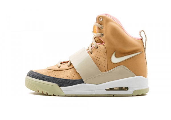 Кроссовки Nike Air Yeezy коричневые