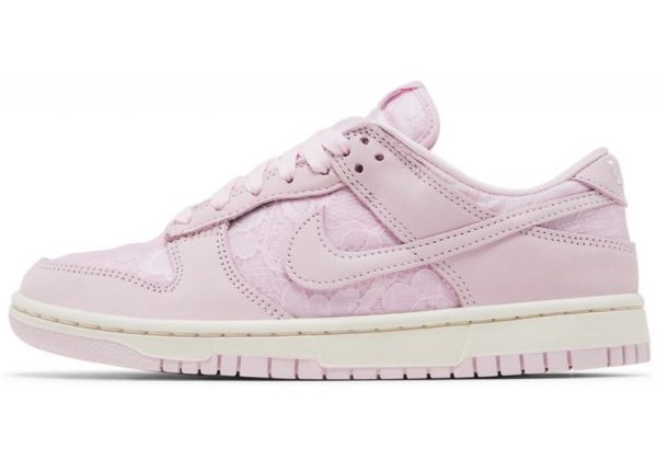 Nike Dunk Low Lace Pack Regal Pink