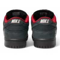 Supreme x Nike SB Dunk Low Black Red Supreme x Nike SB Dunk Low Black Red