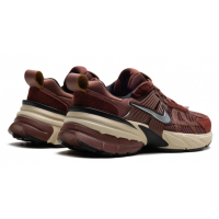 Nike V2K Run Dark Pony