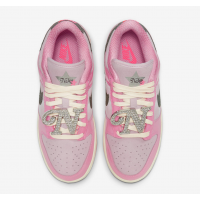 Nike Dunk Low Barbie