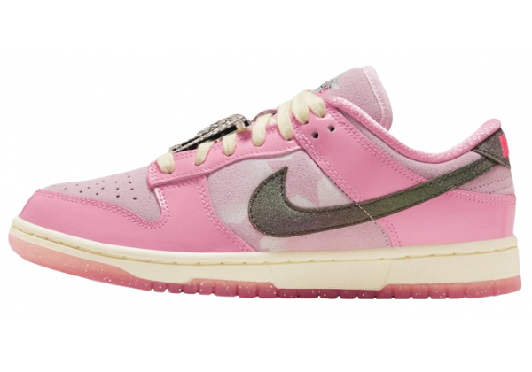 Nike Dunk Low Barbie