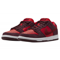 Кроссовки Nike SB Dunk Low Cherry