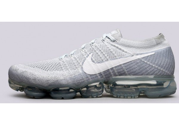  Кроссовки Nike Air Vapormax Flyknit белые 